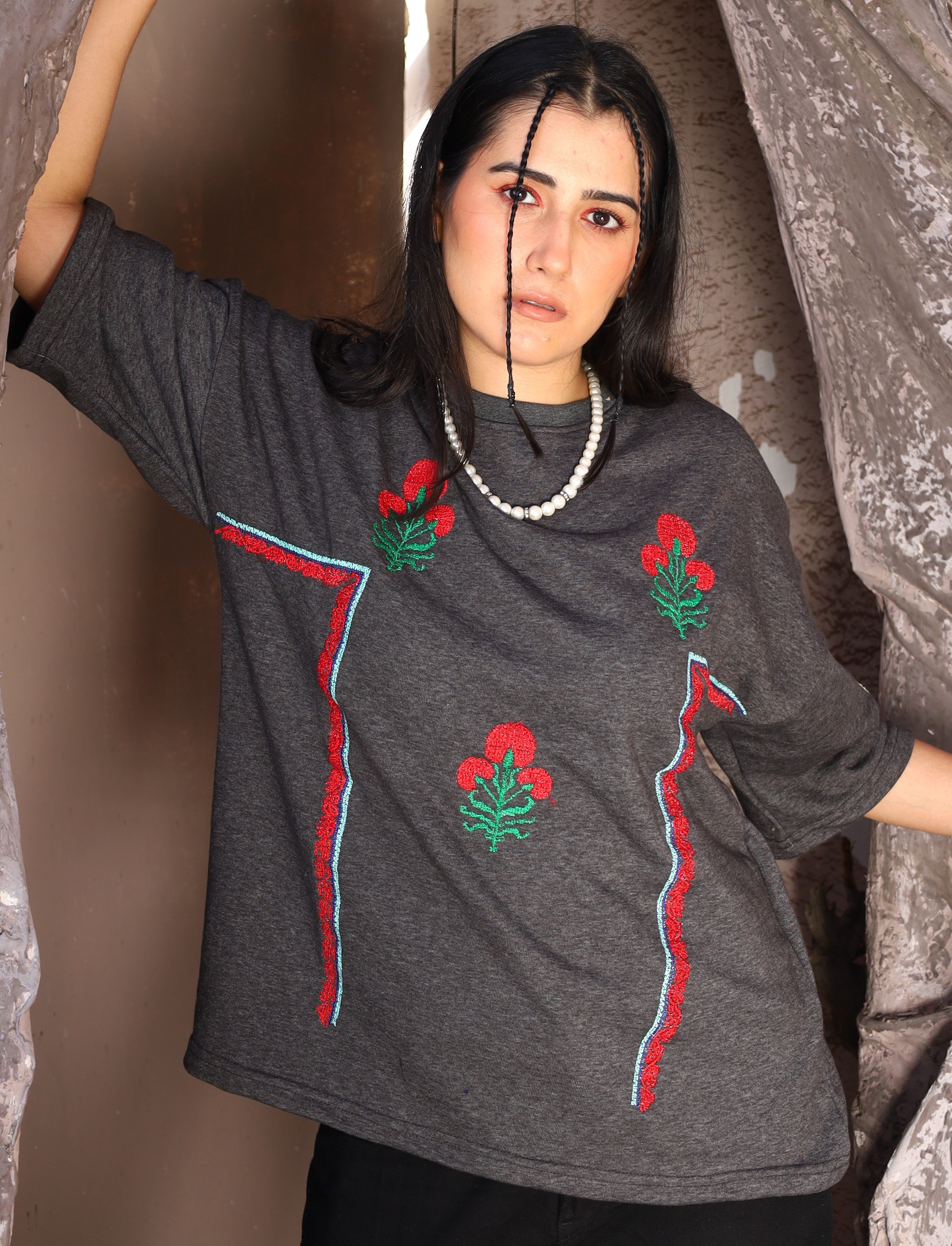 تَابْنَاک چَہار گوشَہ | Embroidery Tee