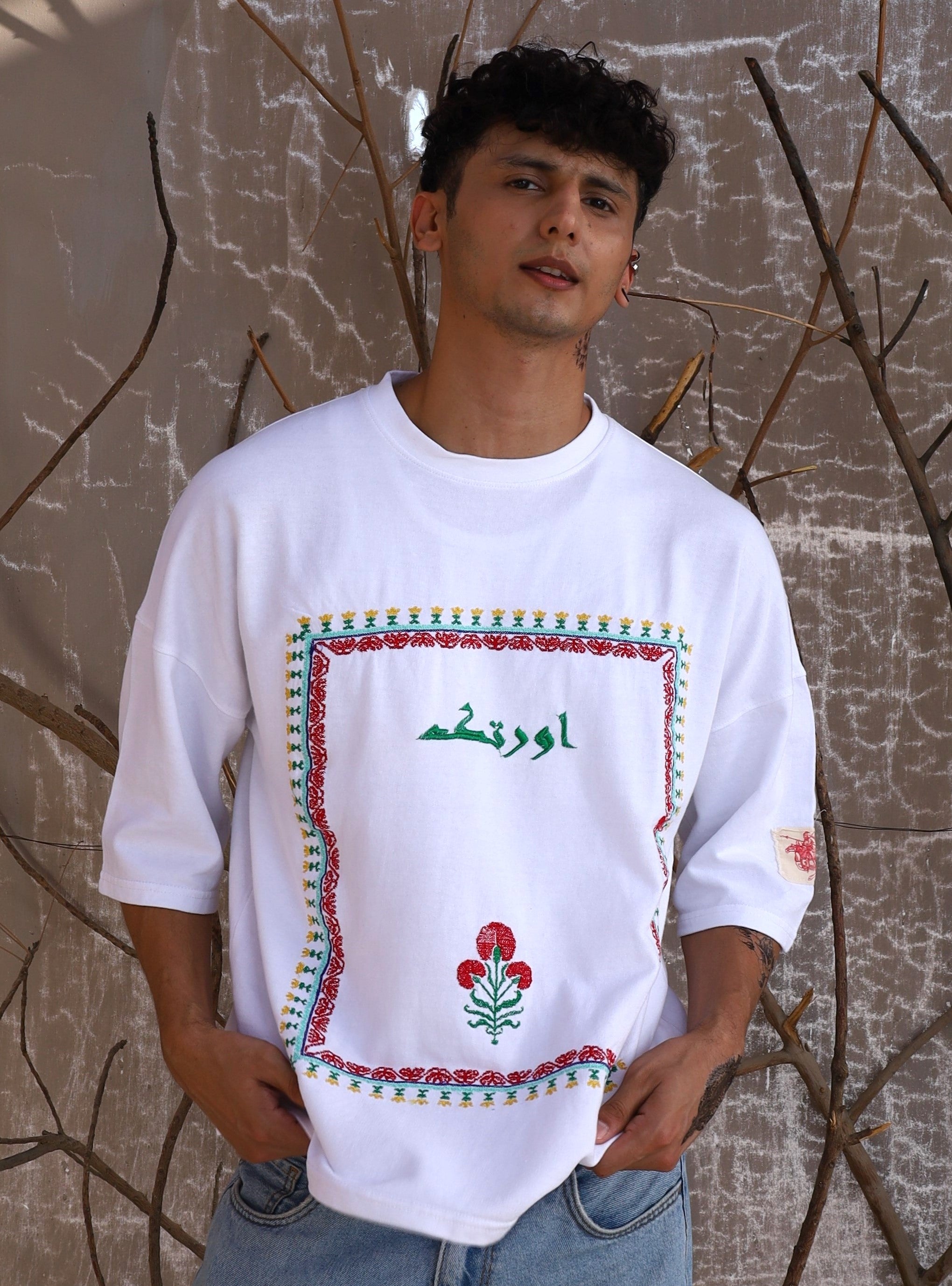 چمکدار چوکور | Embroidery Tee