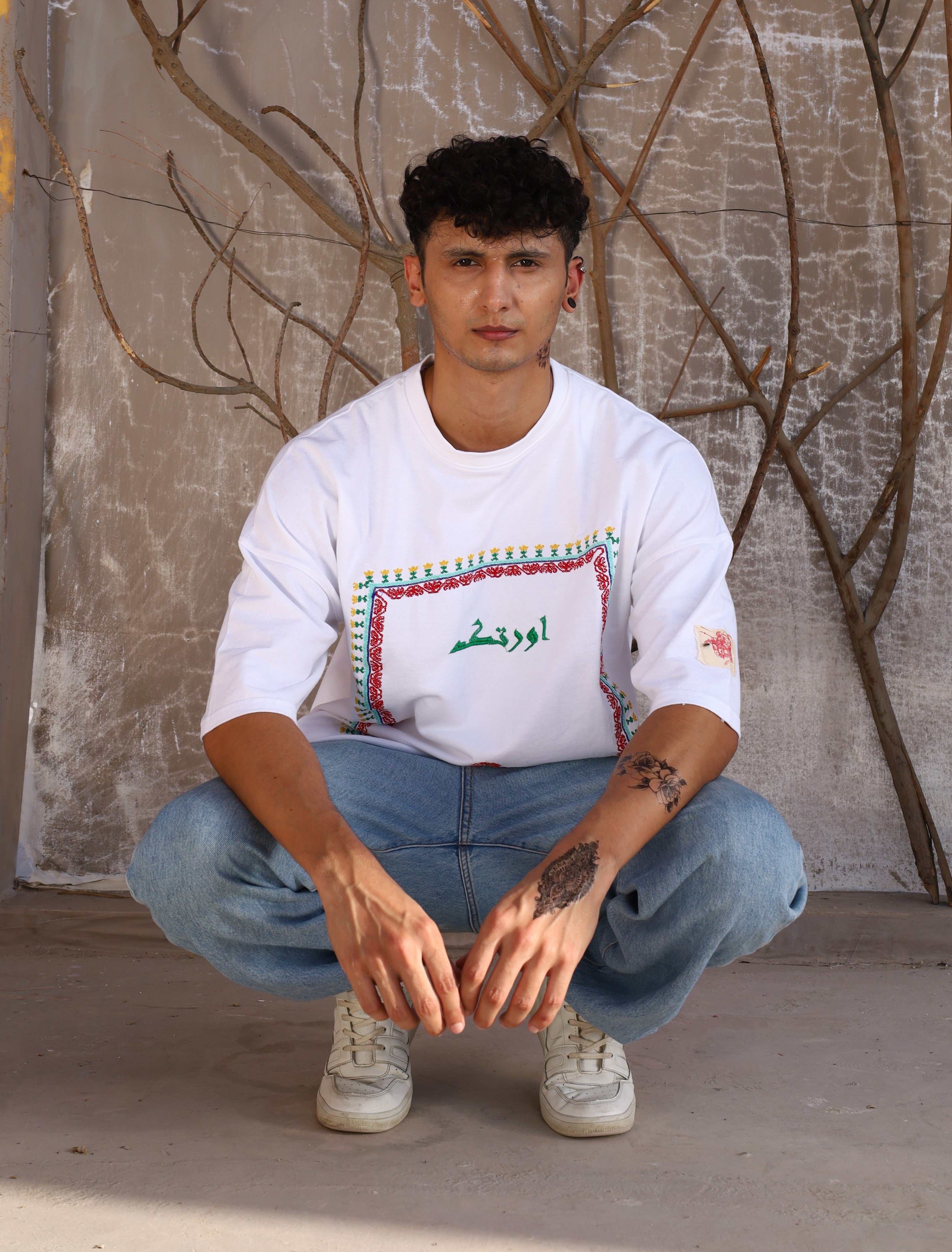 چمکدار چوکور | Embroidery Tee