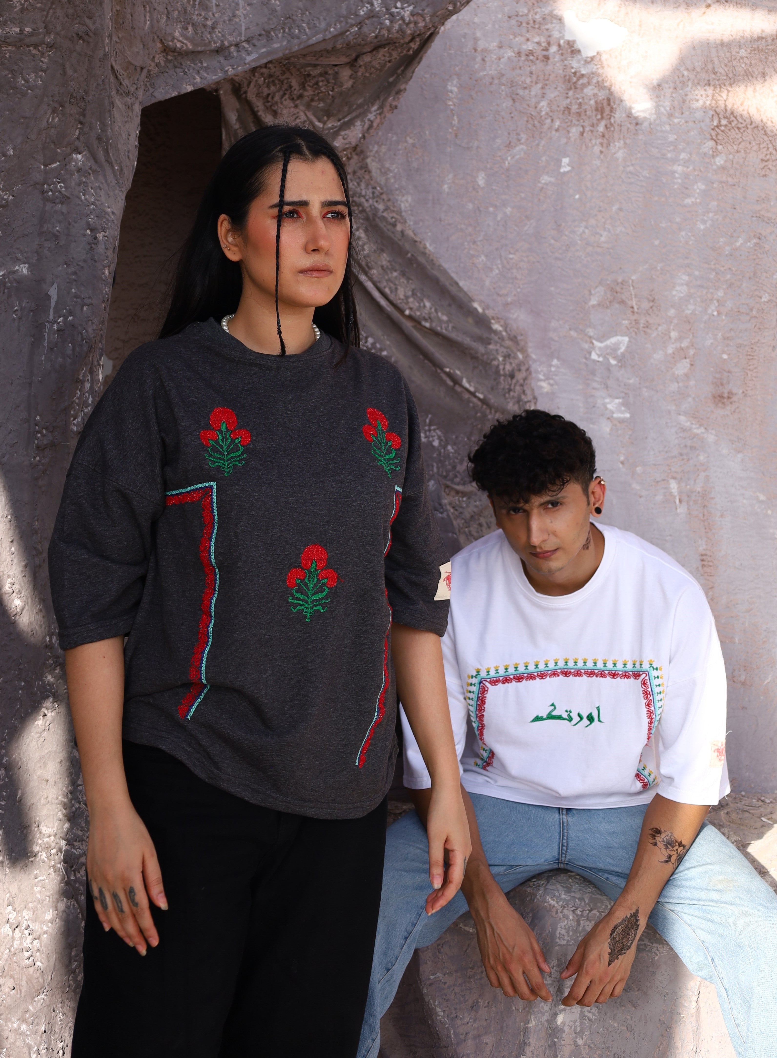 چمکدار چوکور | Embroidery Tee